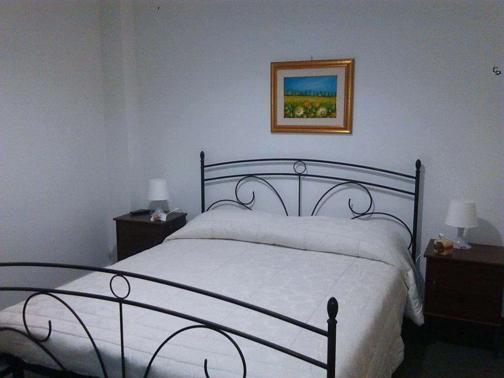 B&B Largo Barile Caltanissetta Habitación foto